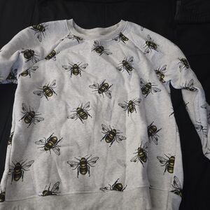 Bee Patterned Gray Sweater